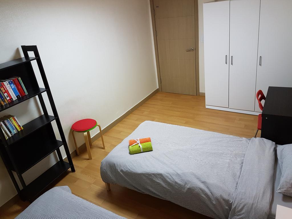Roommate In Ehwa Bed & Breakfast Seoul