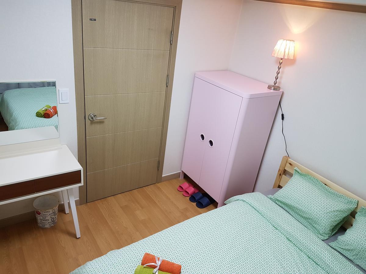 Roommate In Ehwa
